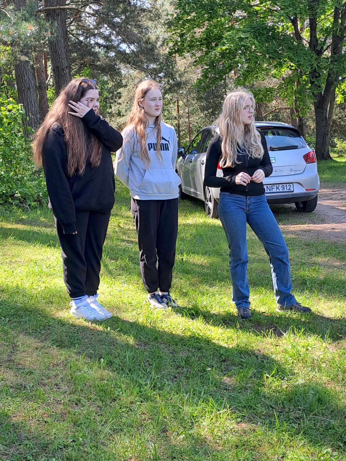 1 (19)